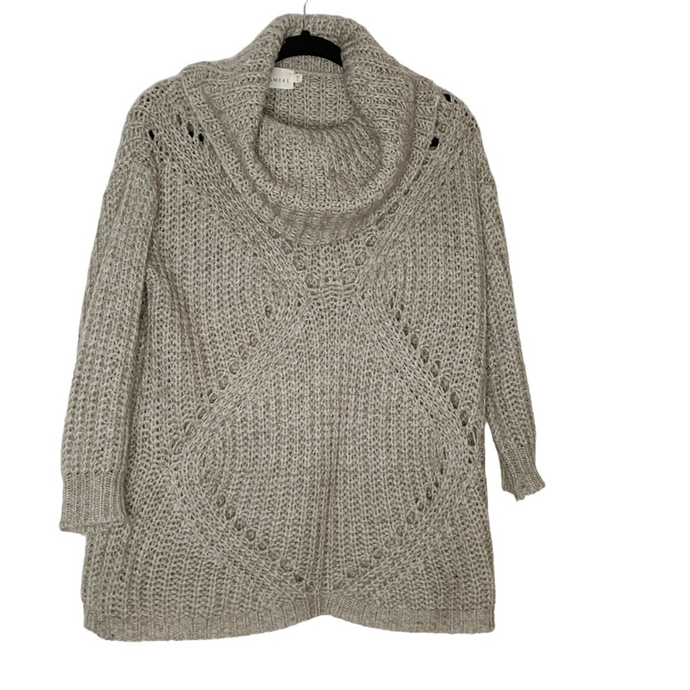 𝅺DREAMERS taupe colored knitted turtleneck sweater. Size S